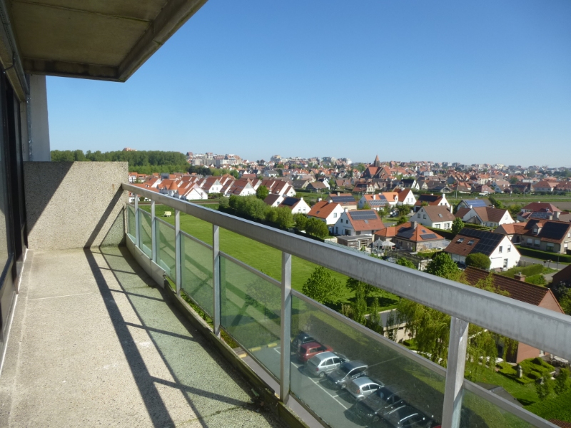 VERKOCHT...
